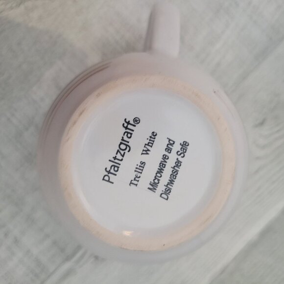 Pfaltzgraff Trellis White Cups Set Of 4 - Picture 4 of 6